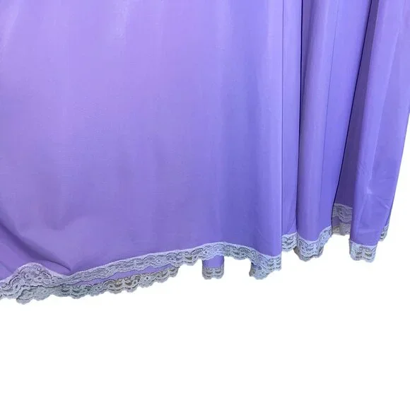 Lucie Ann Vintage Womens Nightgown Size Small Lavender Lace Tie Front